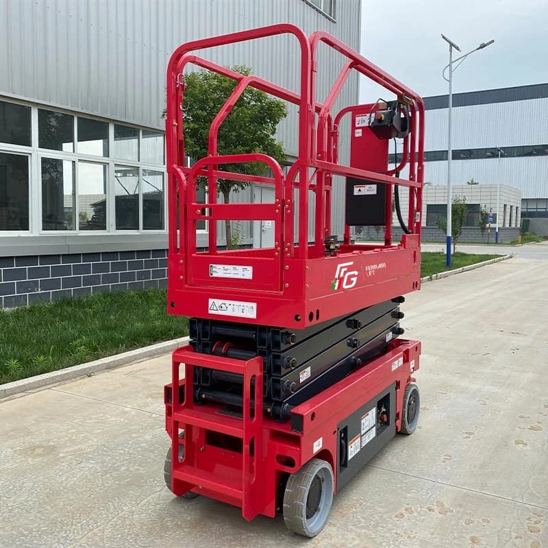 ELEVADOR DE TIJERA ELECTRICO FC0607E — ALTURA DE TRABAJO 8 M / CAPACIDAD DE CARGA 230 FC CG