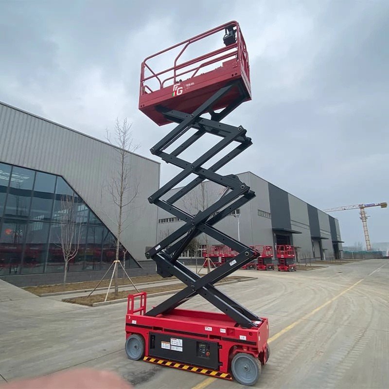 ELEVADOR DE TIJERA DIESEL FC0808H — ALTURA DE TRABAJO 10 M / CAPACIDAD DE CARGA 230 FC CG