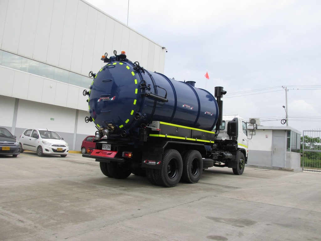 VACUUM 15.000 LT PARA CAMION O EQUIPO DE GANCHO