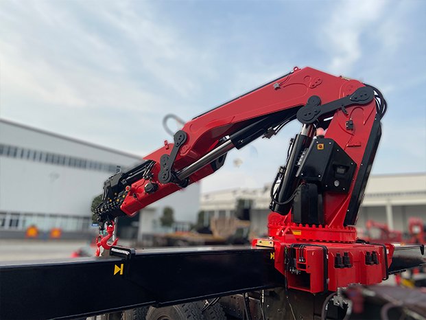 [EQ-GRU-FER-F828-00100] GRÚA FERRARI FC828.6 — HIDRÁULICA-ELÉCTRICA CON LIMITADOR DE CARGA Y CONTROL