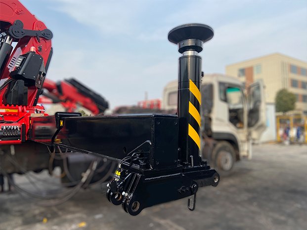 GRÚA FERRARI FC828.8 — HIDRÁULICA-ELÉCTRICA CON LIMITADOR DE CARGA Y CONTROL